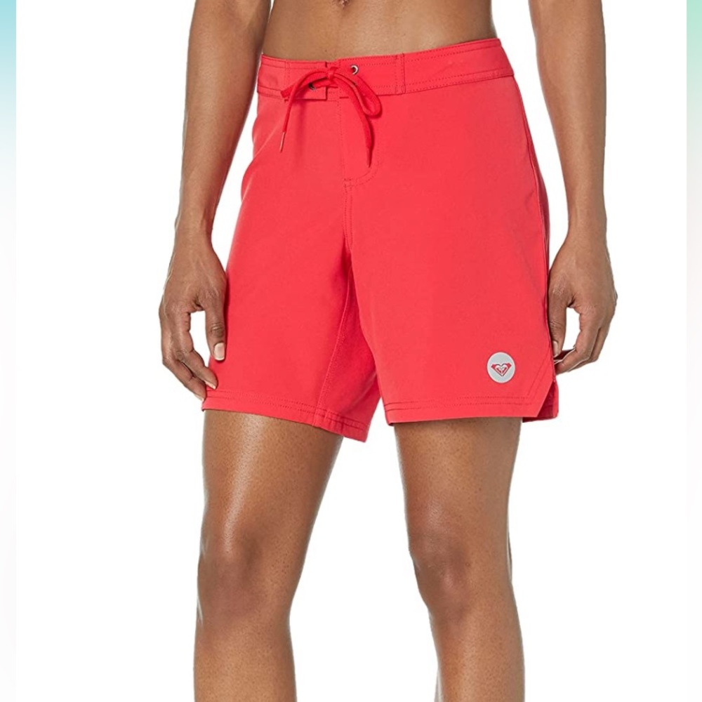 Roxy || Bright red 7” boardshorts